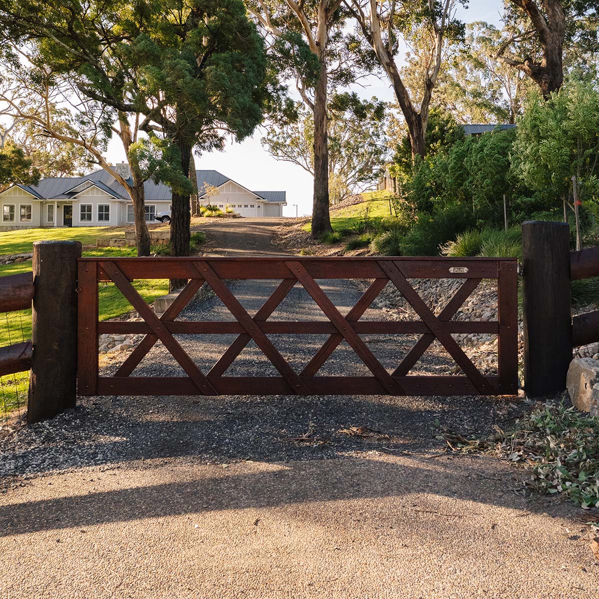 (WITH SH) The Bradfield Single Gate